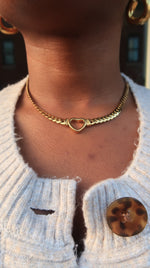 Load image into Gallery viewer, Izzy Heart Necklace