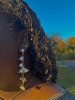 Load image into Gallery viewer, Pearla Flower Drop Earrings
